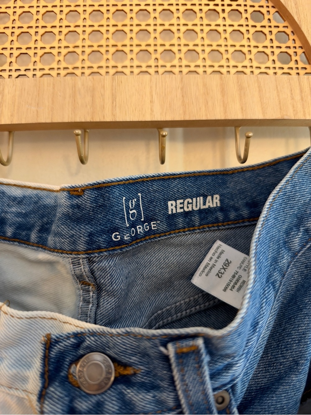 Color split bleached jeans - Picture 5 of 6